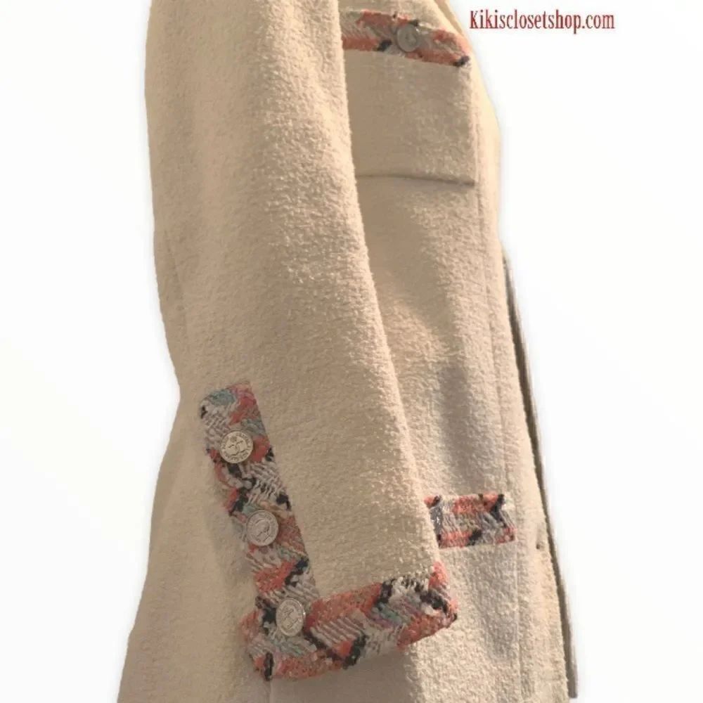 ❤️SOLD❤️Chanel Vintage Tweed Jacket 